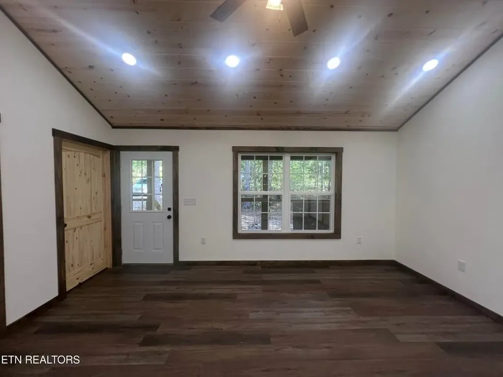 470 Trimmer Lane Jamestown TN 38556