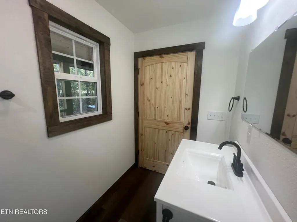 470 Trimmer Lane Jamestown TN 38556