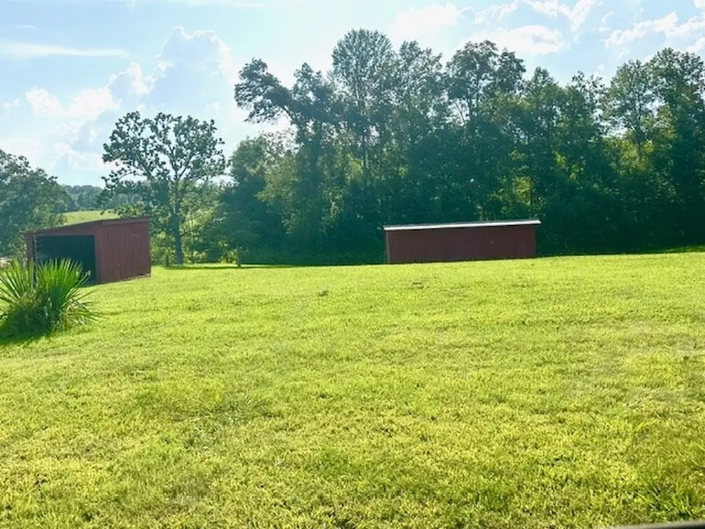 2001 Liberty Road Sparta TN 38583