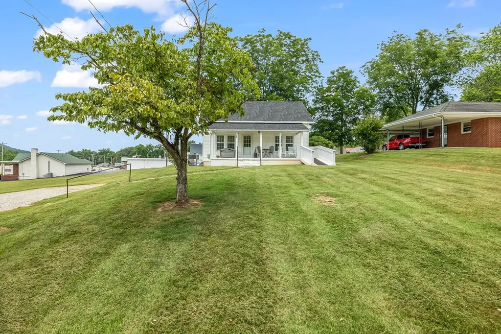 108 Woodland Street Livingston TN 38570