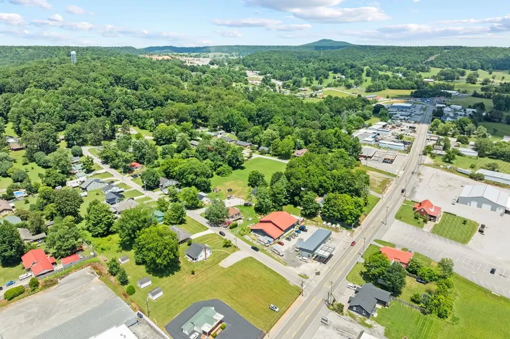 108 Woodland Street Livingston TN 38570