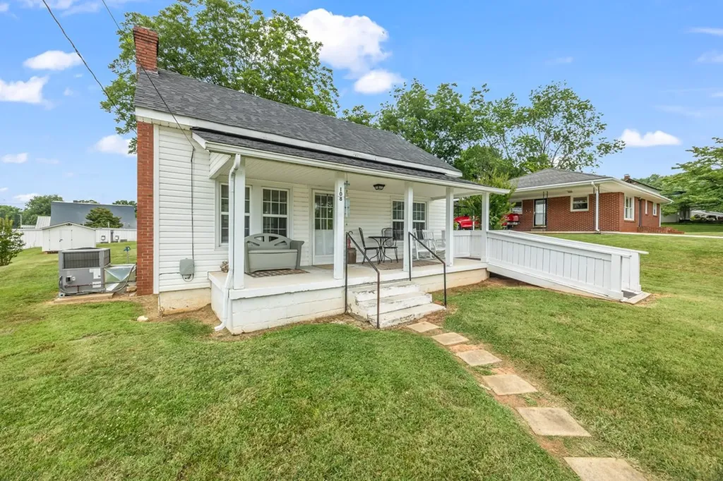 108 Woodland Street Livingston TN 38570