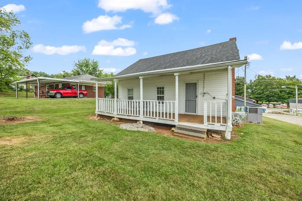 108 Woodland Street Livingston TN 38570