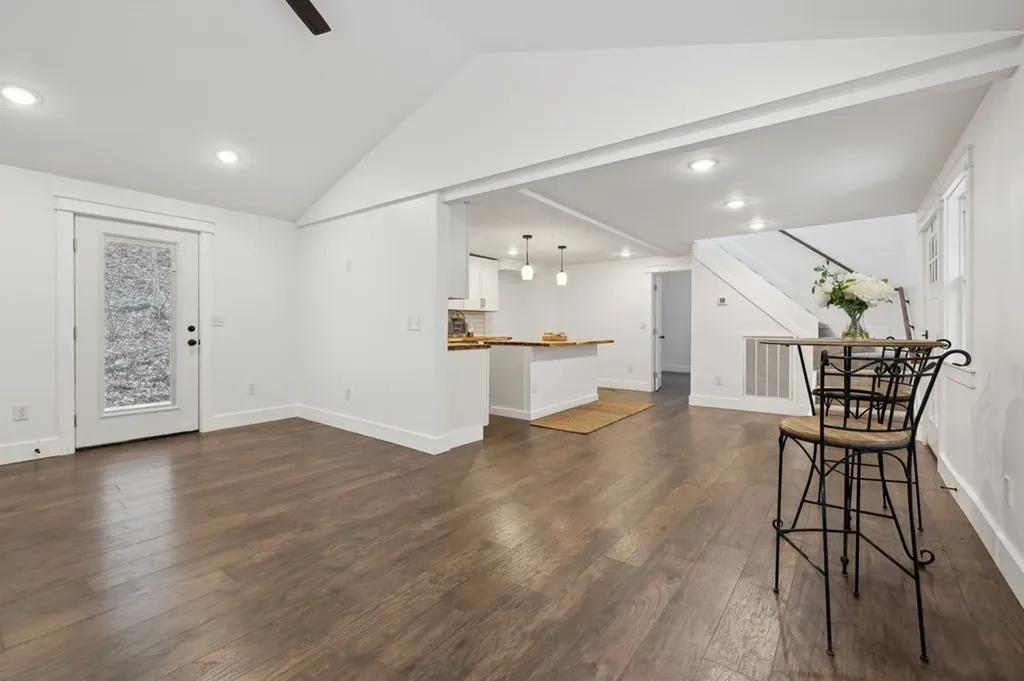 1069 Pleasant Shade Highway Pleasant Shade TN 37145