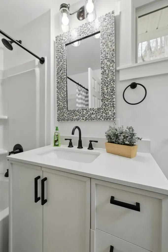 1069 Pleasant Shade Highway Pleasant Shade TN 37145