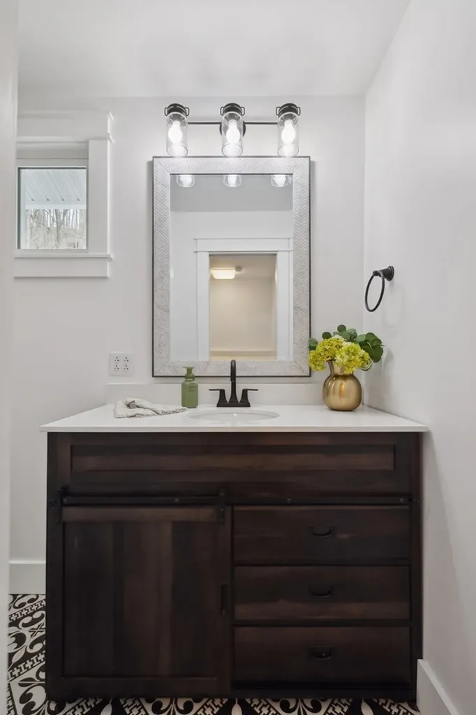 1069 Pleasant Shade Highway Pleasant Shade TN 37145