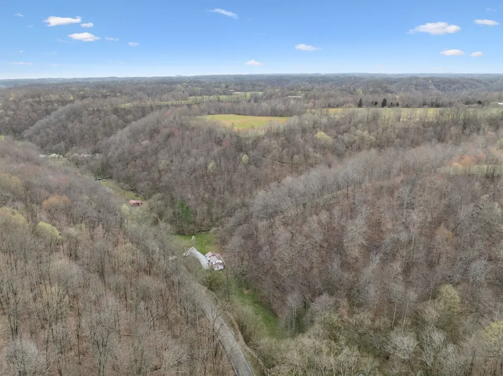 1069 Pleasant Shade Highway Pleasant Shade TN 37145