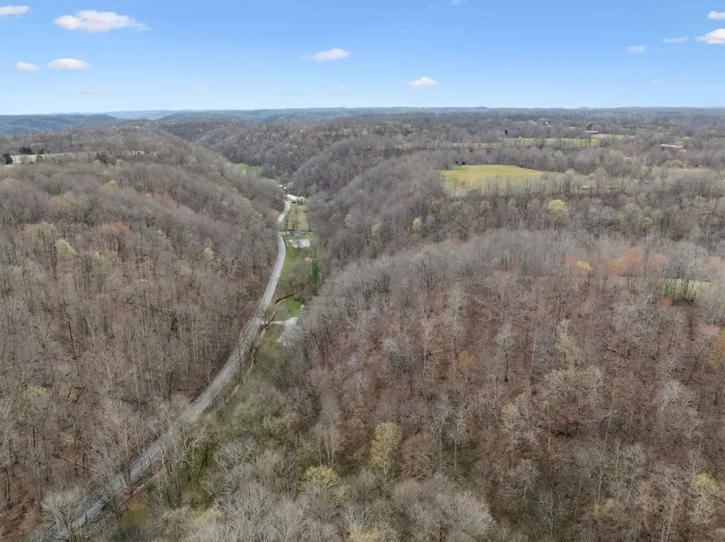 1069 Pleasant Shade Highway Pleasant Shade TN 37145