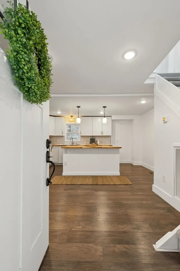 1069 Pleasant Shade Highway Pleasant Shade TN 37145