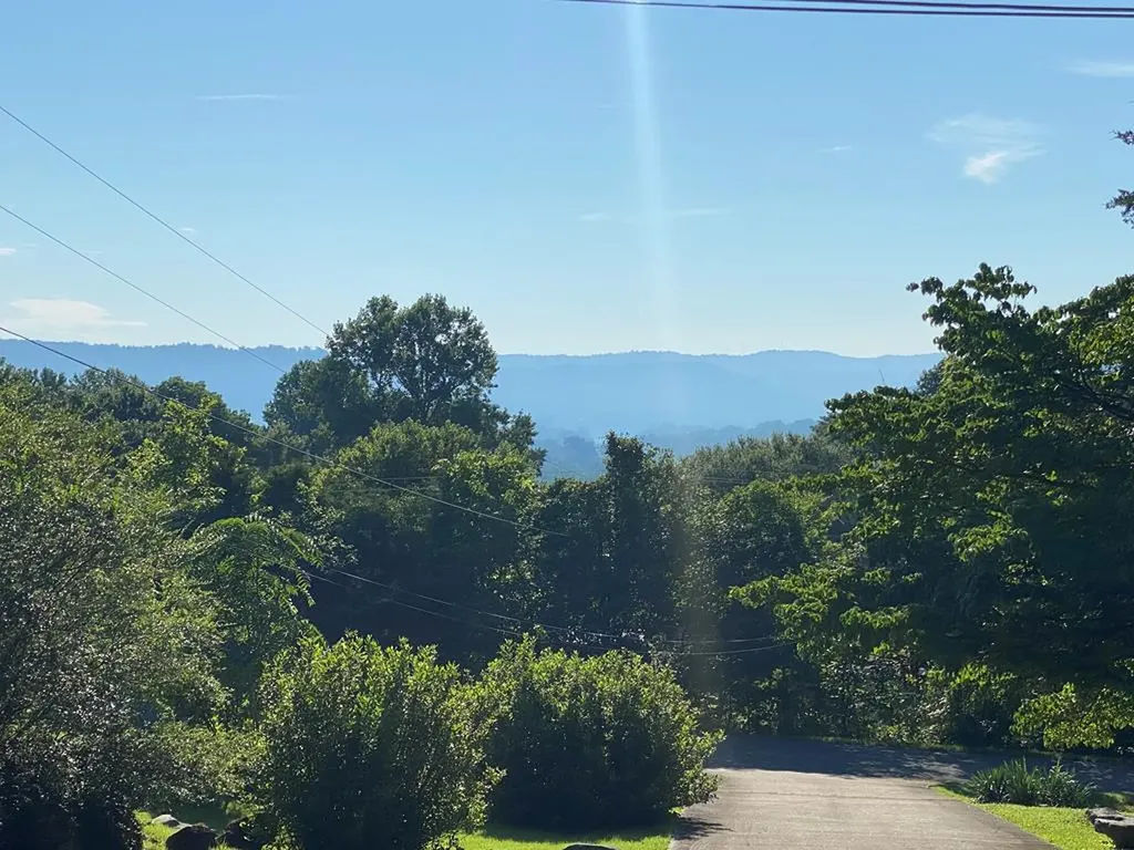 2233 Hitchcock Drive Cookeville TN 38506