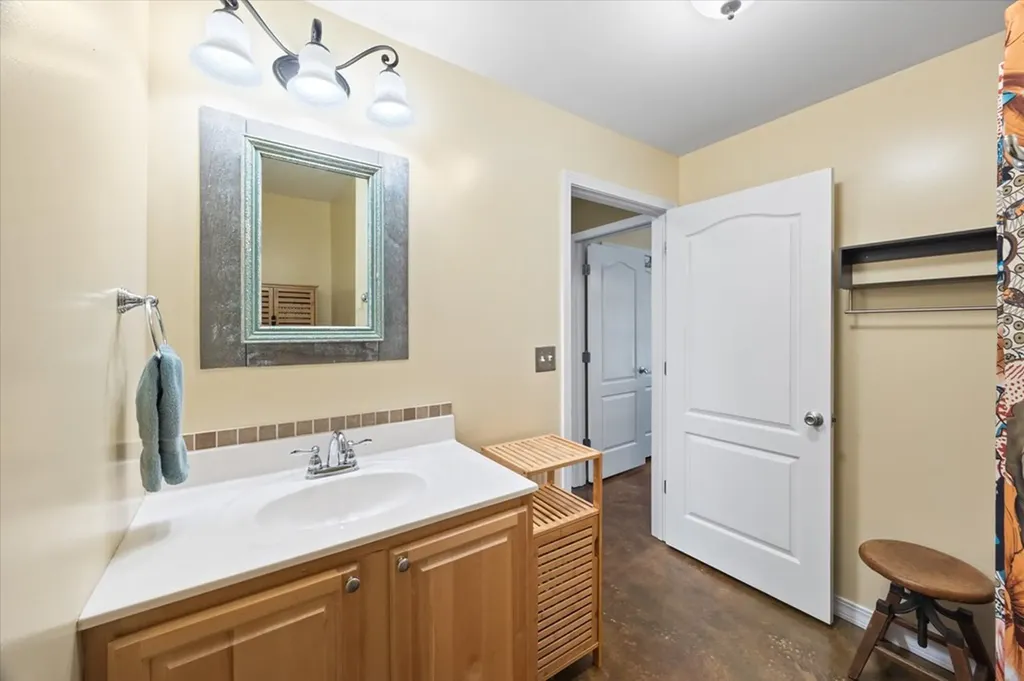 3011 Zeb Warren Road Cookeville TN 38506