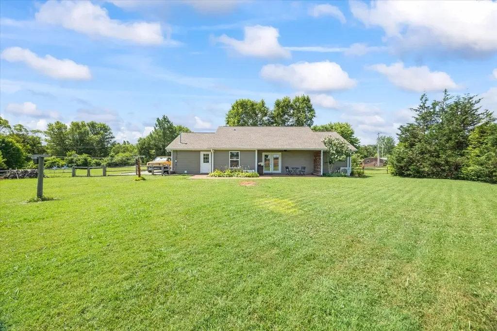 3011 Zeb Warren Road Cookeville TN 38506