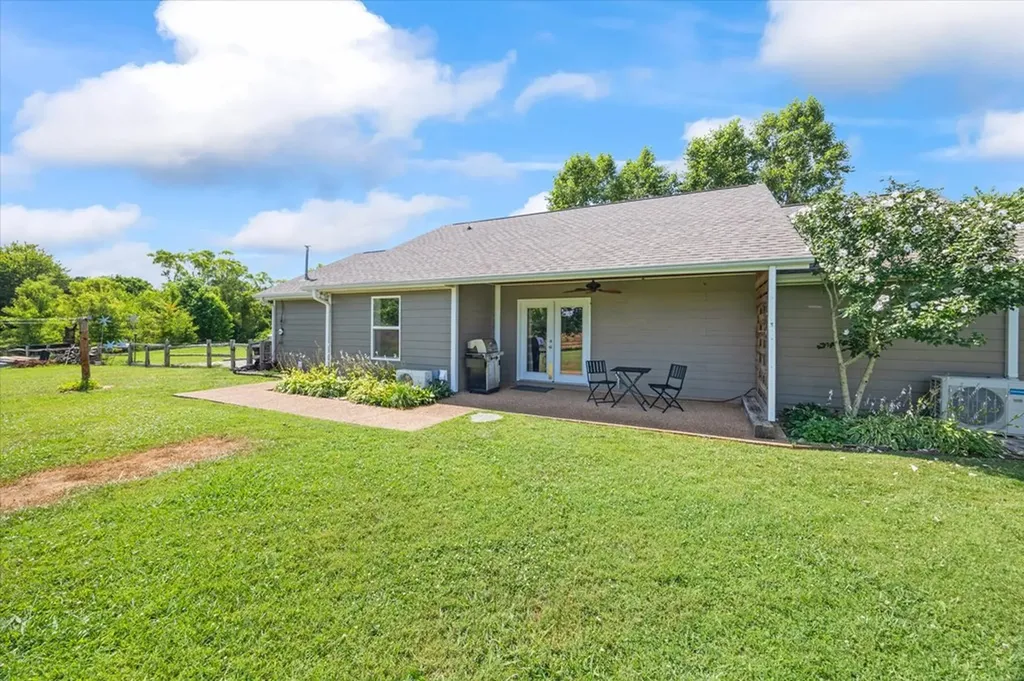 3011 Zeb Warren Road Cookeville TN 38506