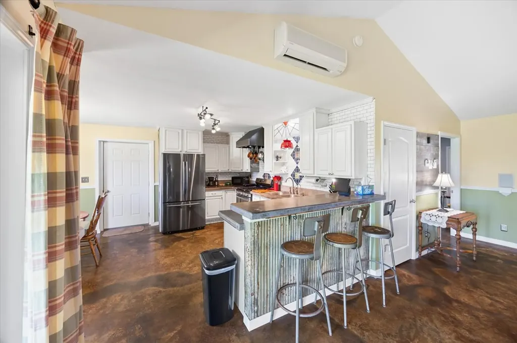 3011 Zeb Warren Road Cookeville TN 38506