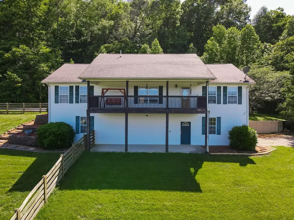 652 Mackie Road Sparta TN 38583