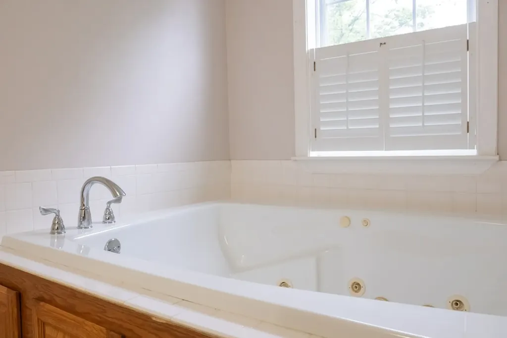 652 Mackie Road Sparta TN 38583