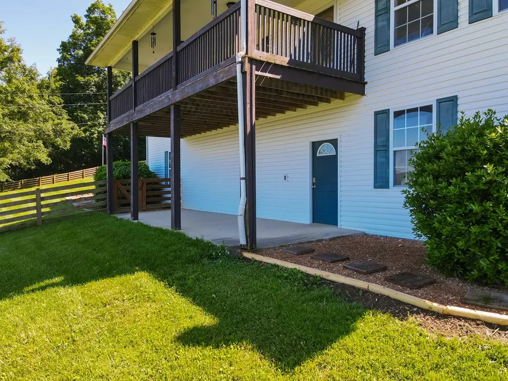 652 Mackie Road Sparta TN 38583