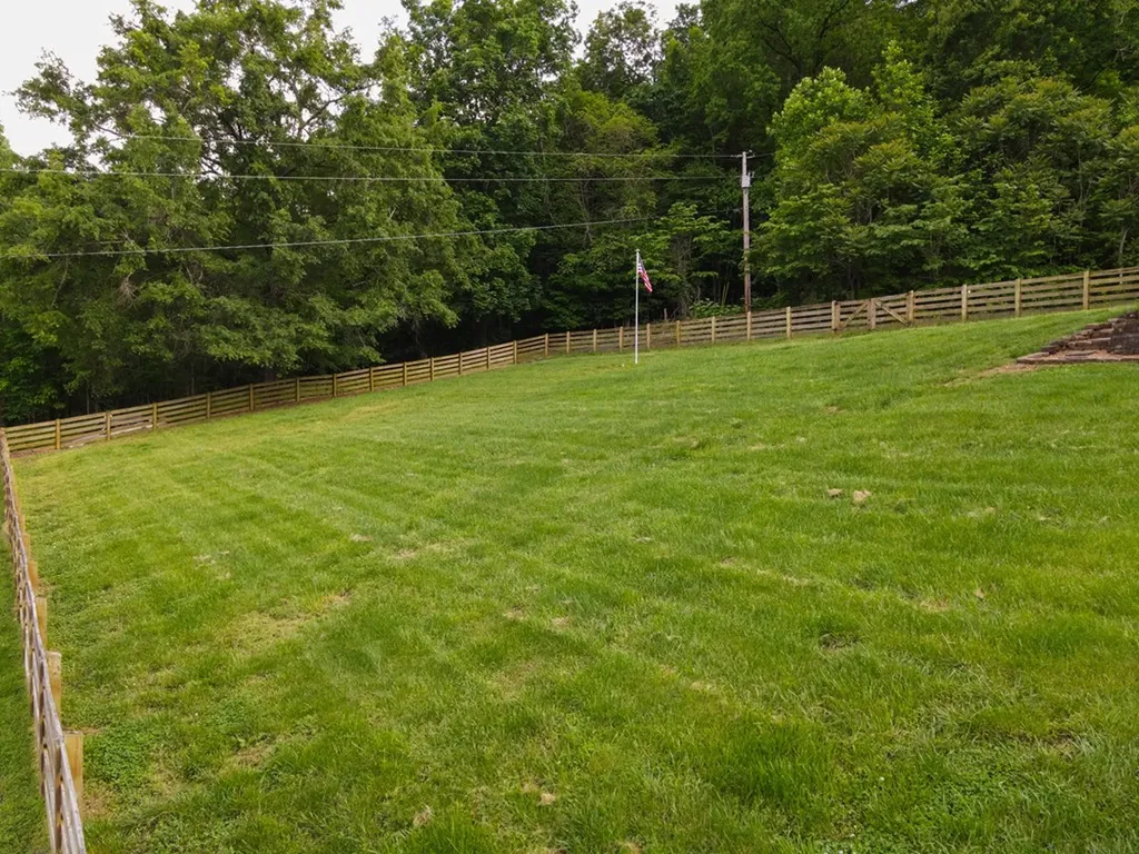 652 Mackie Road Sparta TN 38583