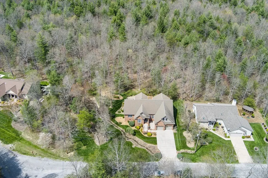 13 Holly Court Crossville TN 38558