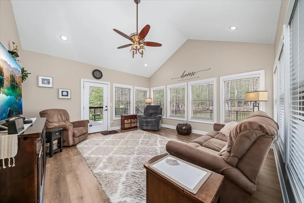 13 Holly Court Crossville TN 38558