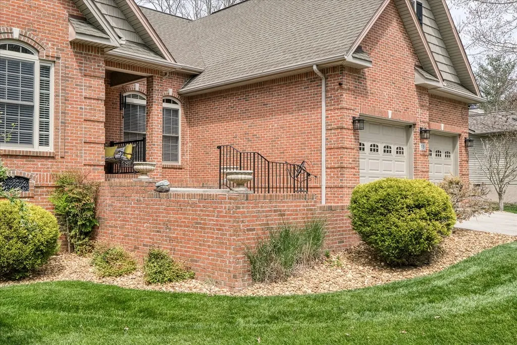 13 Holly Court Crossville TN 38558