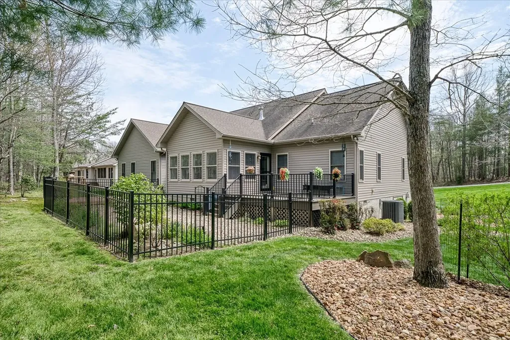 13 Holly Court Crossville TN 38558