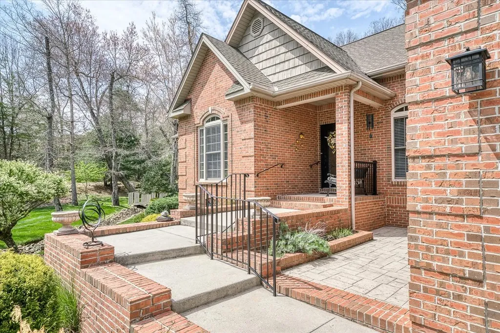 13 Holly Court Crossville TN 38558
