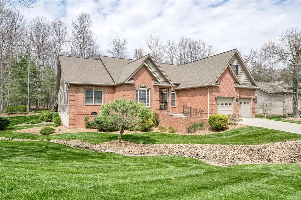 13 Holly Court Crossville TN 38558