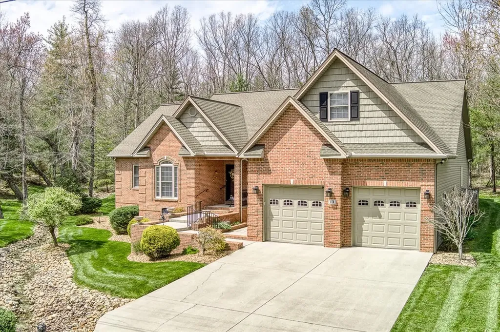 13 Holly Court Crossville TN 38558