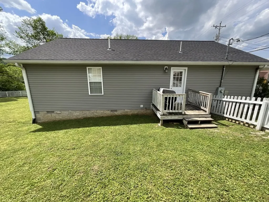 220 College Avenue E Carthage TN 37030