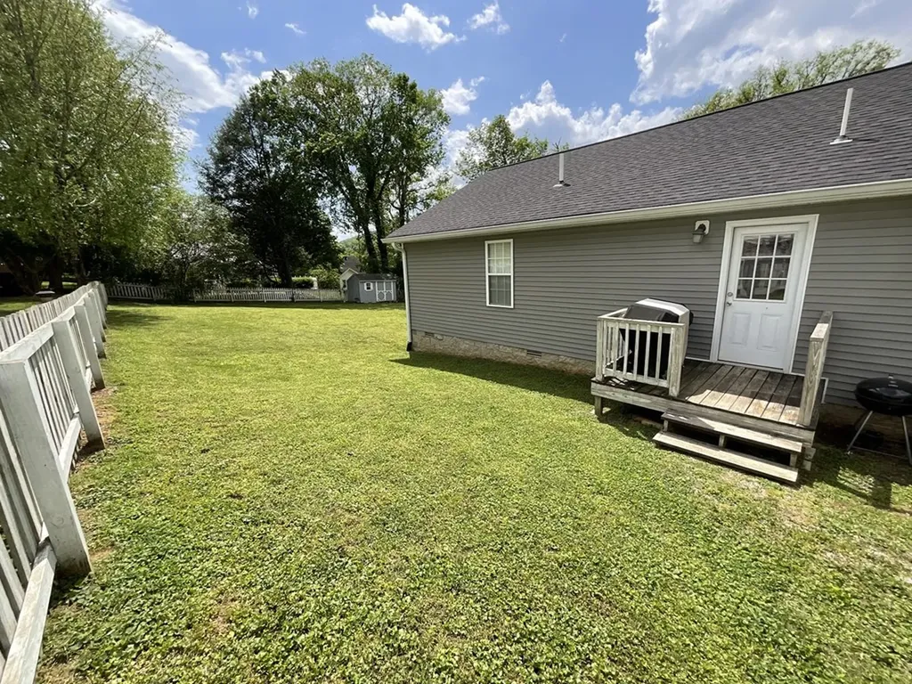 220 College Avenue E Carthage TN 37030