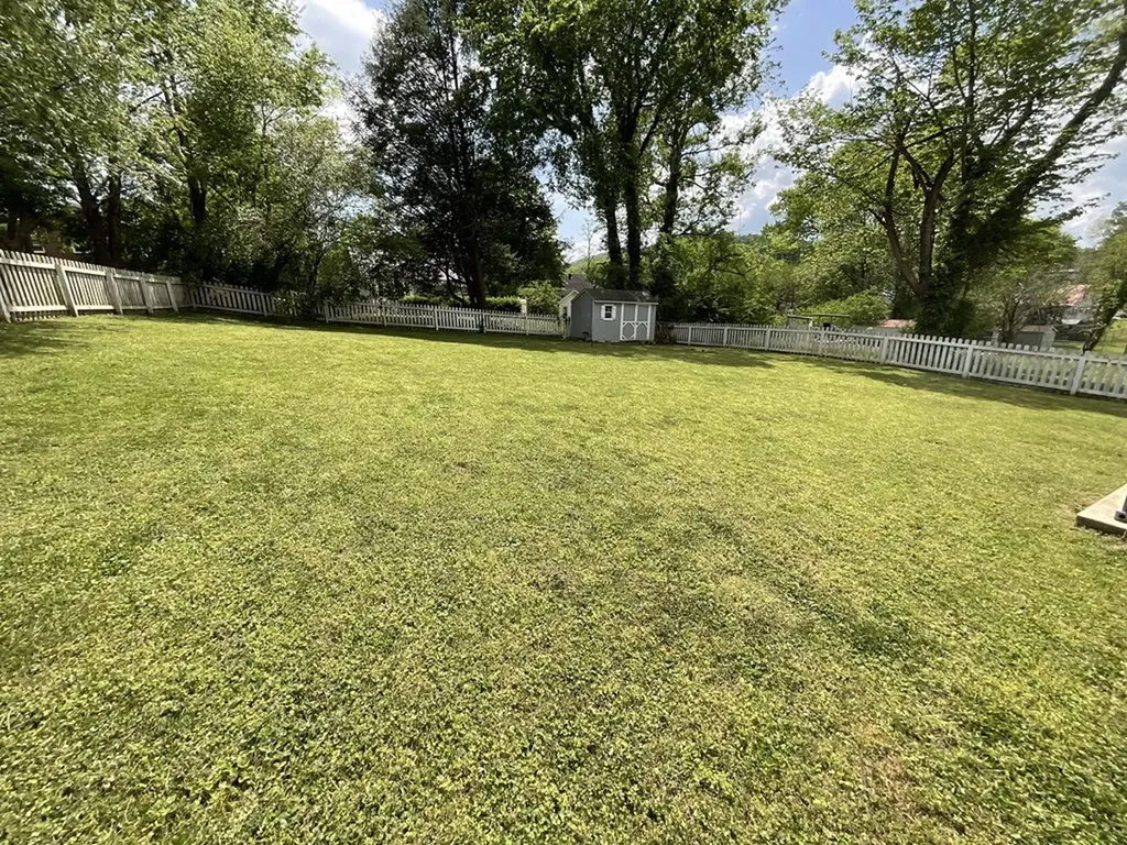 220 College Avenue E Carthage TN 37030