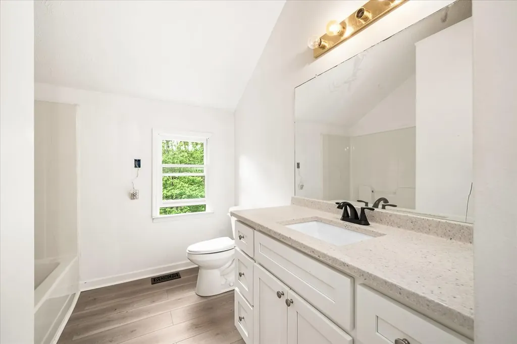 113 Laurel Drive Jamestown TN 38556