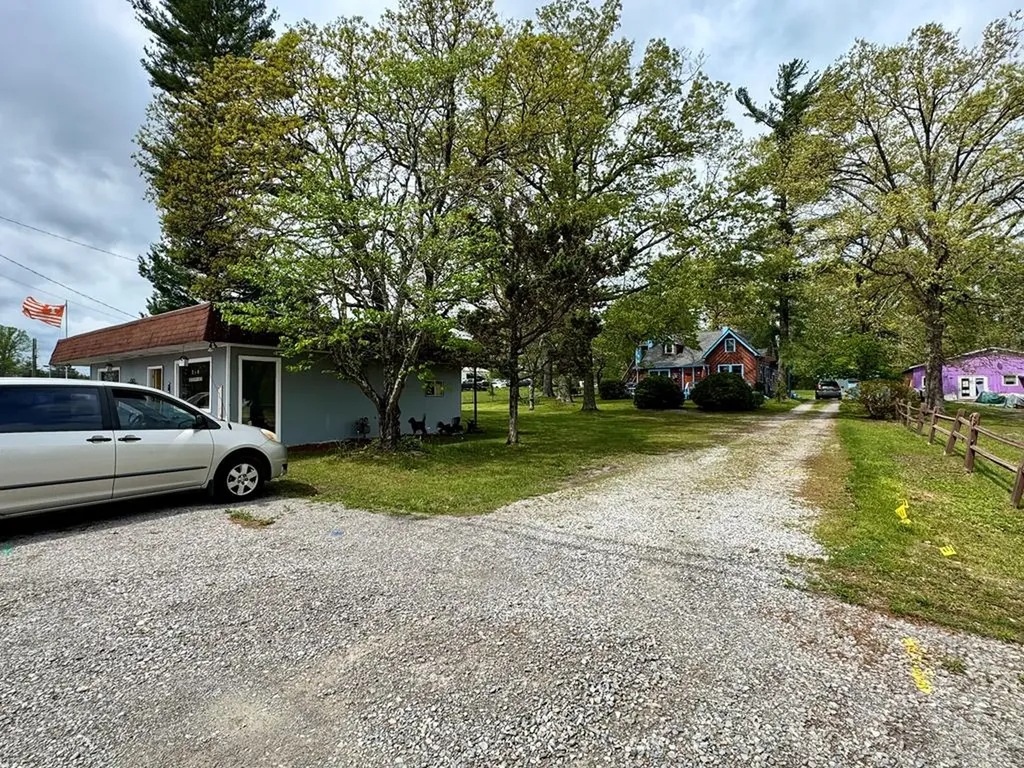 4529 Highway 127 North Crossville TN 38571