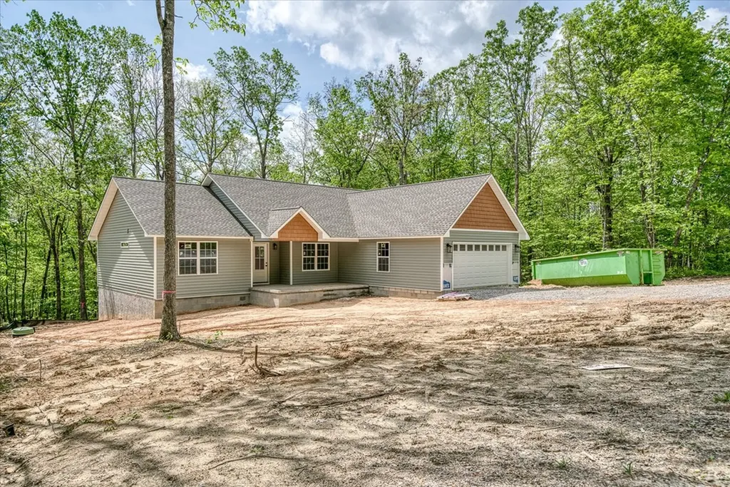 528 Street George Drive Crossville TN 38558