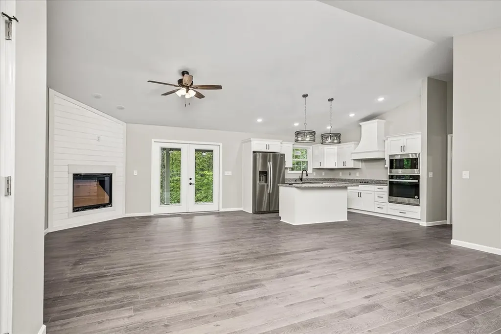 528 Street George Drive Crossville TN 38558