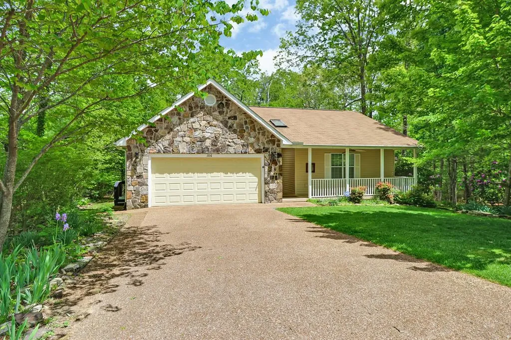 106 Charles Place Crossville TN 38558