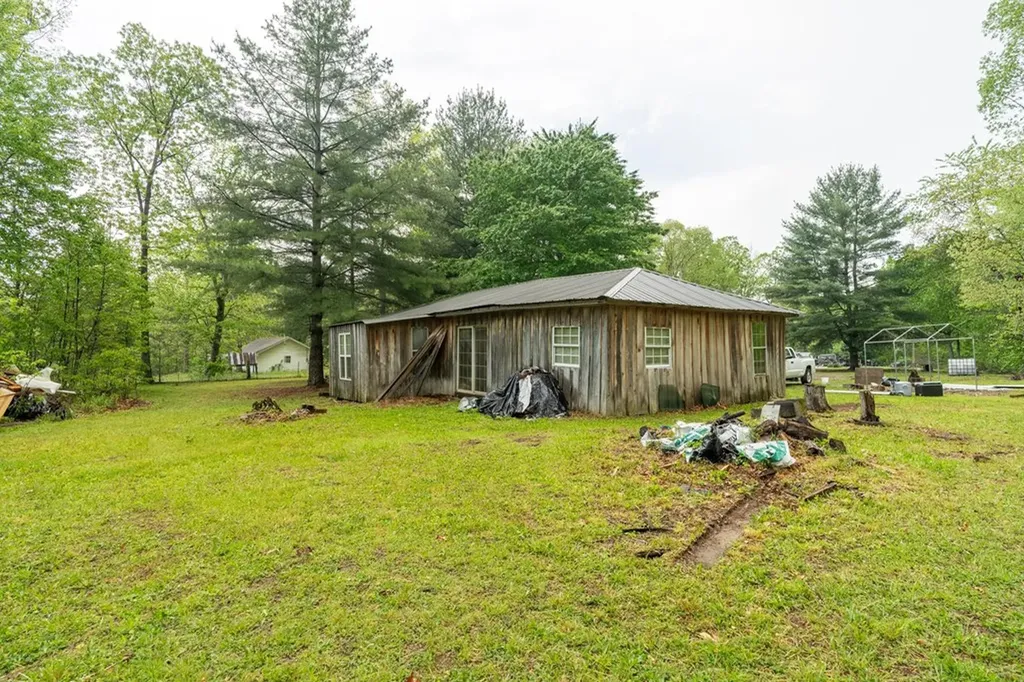 486 Critter Creek Road Crossville TN 38572