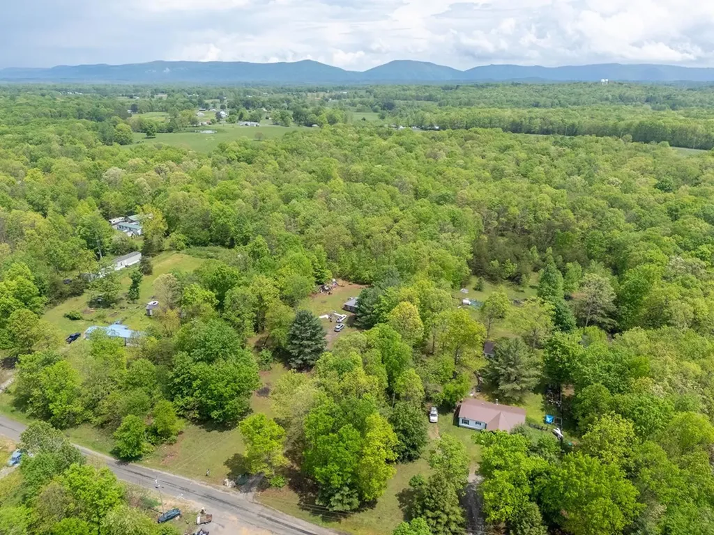 486 Critter Creek Road Crossville TN 38572