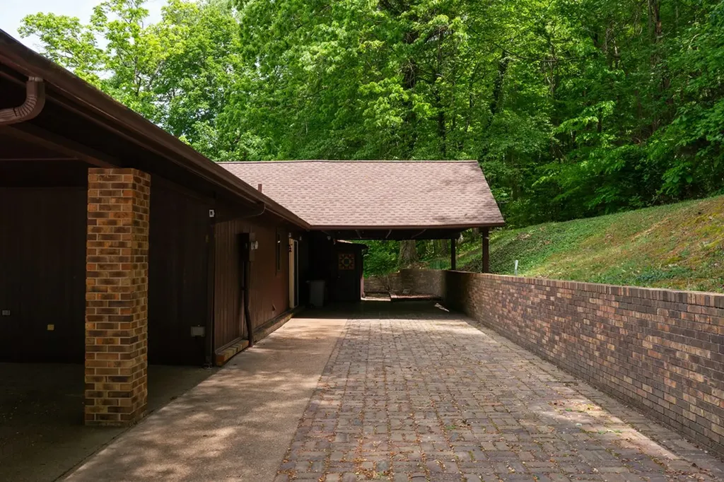 111 Villa Drive Livingston TN 38570