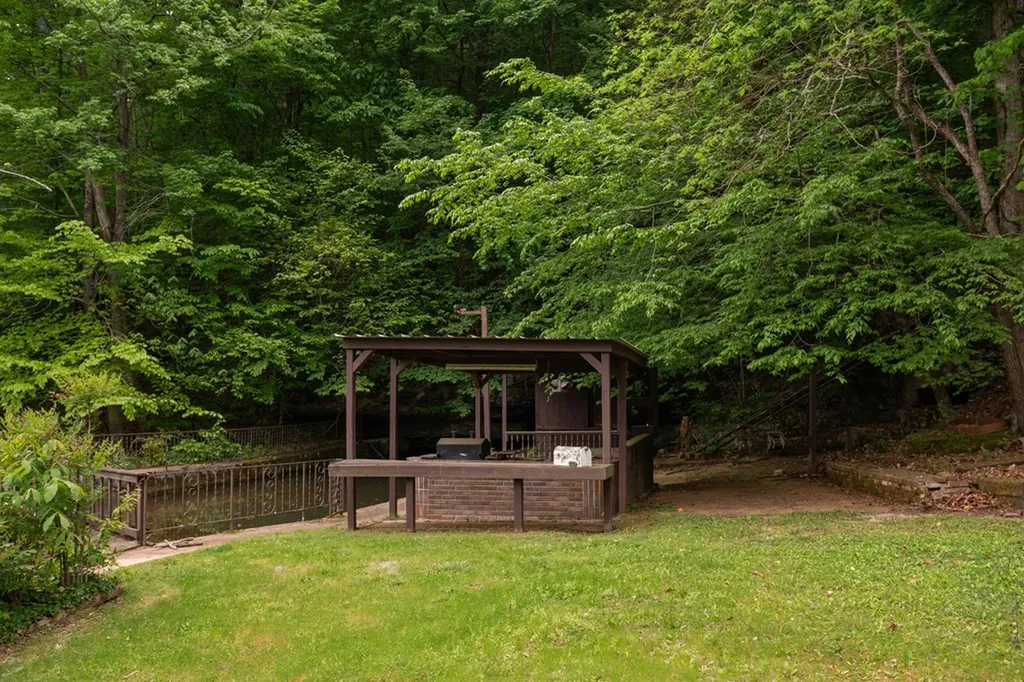 111 Villa Drive Livingston TN 38570