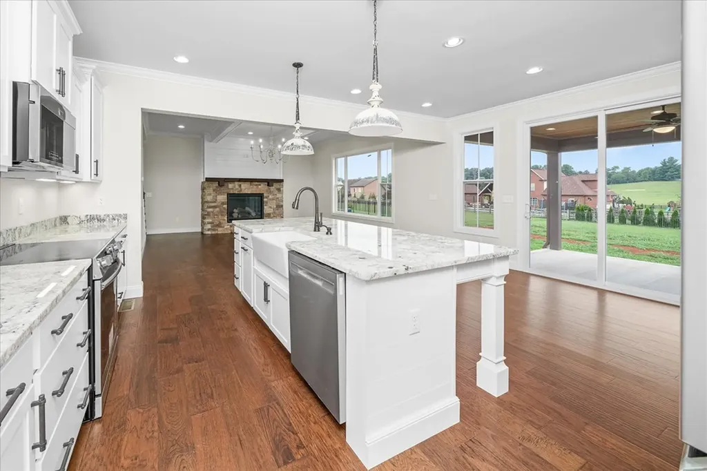 1757 Bob Bullock Road Cookeville TN 38506
