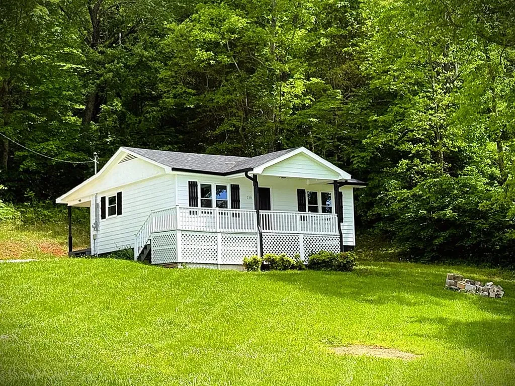 210 Bluebird Drive Livingston TN 38570