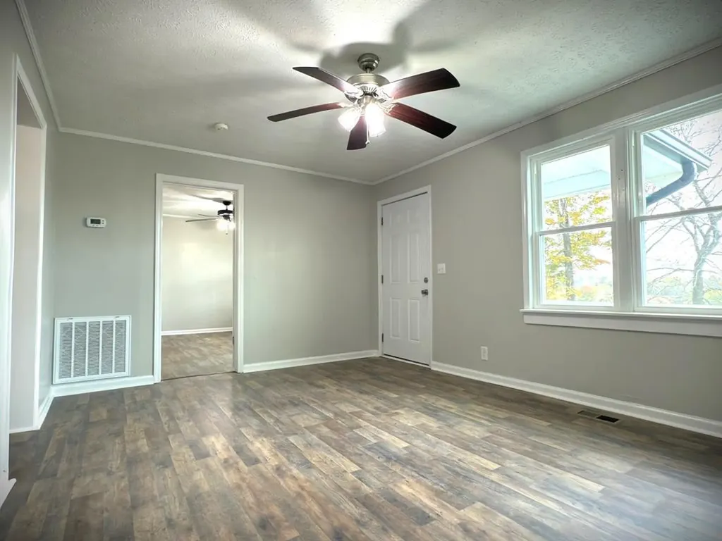 210 Bluebird Drive Livingston TN 38570