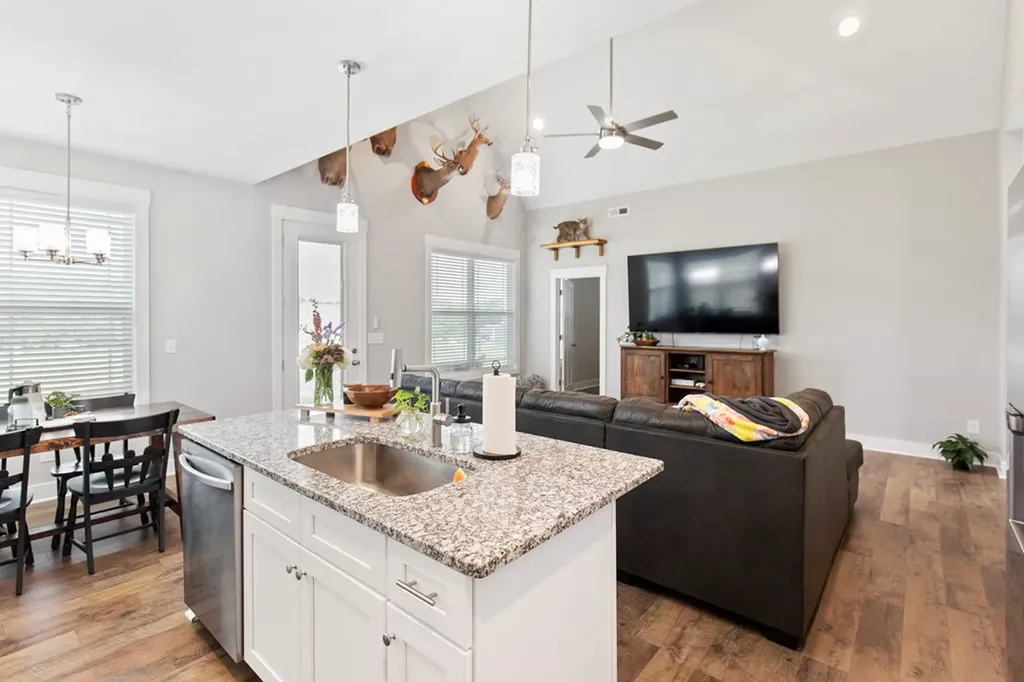 366 Bill Fuson Mcminnville TN 37110