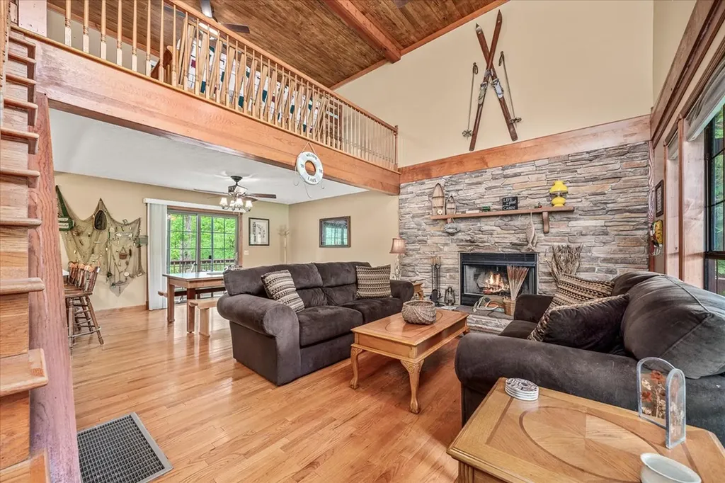 524 Hoosier Ridge Road Byrdstown TN 38549