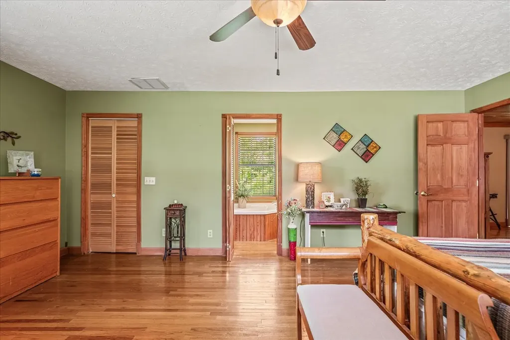 524 Hoosier Ridge Road Byrdstown TN 38549