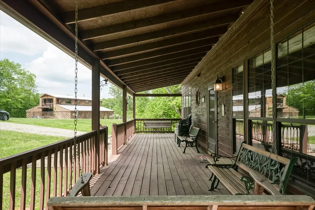 524 Hoosier Ridge Road Byrdstown TN 38549