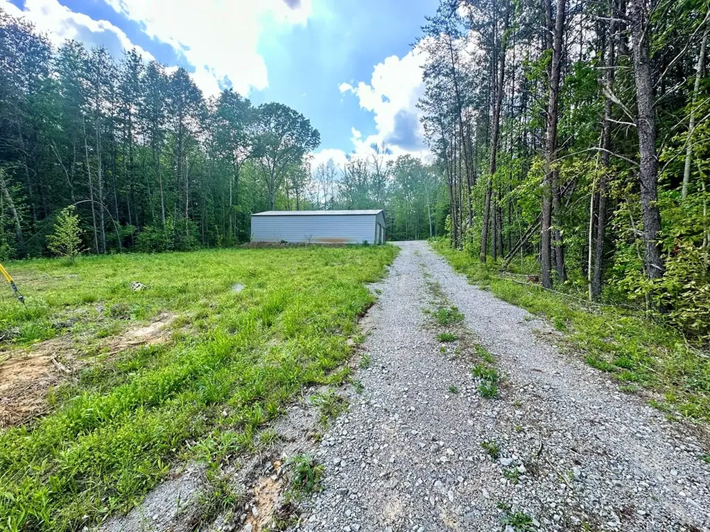 466 S Pin Hook Road Sparta TN 38583