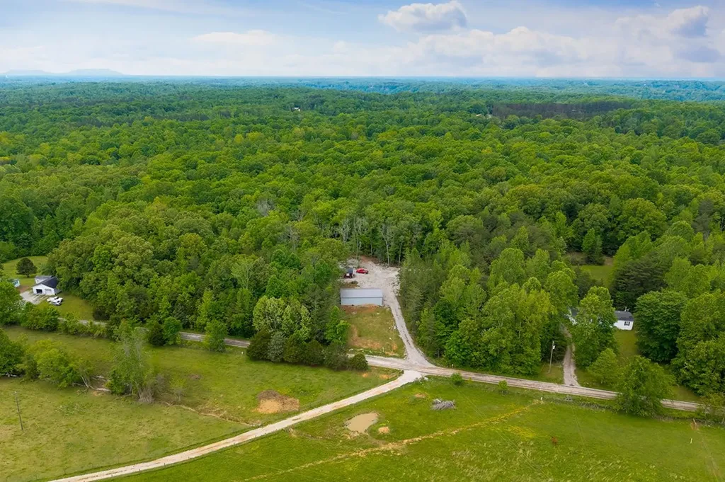 466 S Pin Hook Road Sparta TN 38583